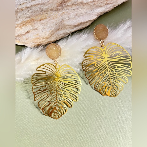Elegant Gold Monstera Leaf Dangle Earrings - Trendy Boho Chic Leaf Earrings - Picture 2 of 16